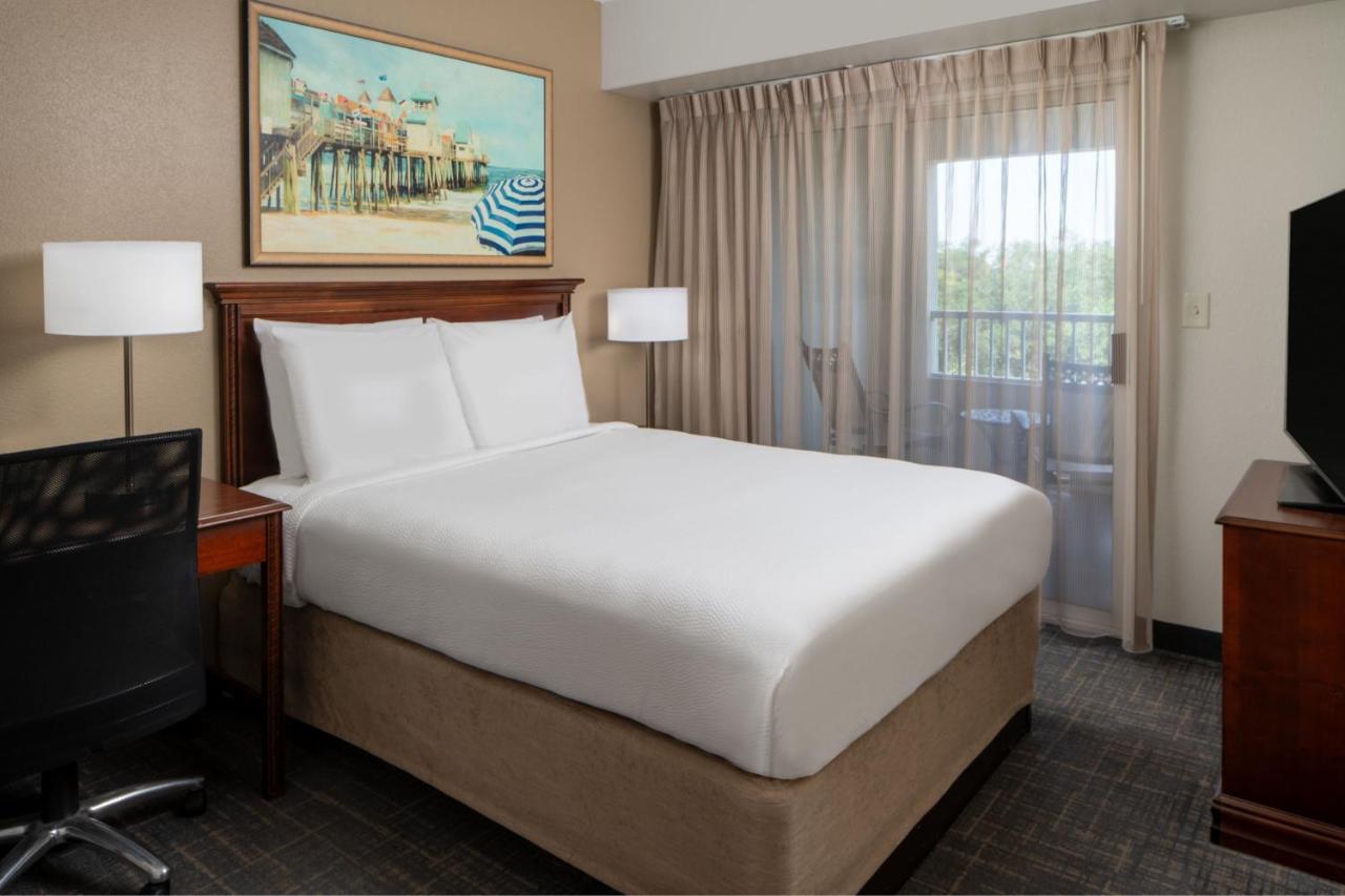 1 Bedroom Suites, 1 Queen, Sofa Bed at Residence Inn Charleston Riverview
