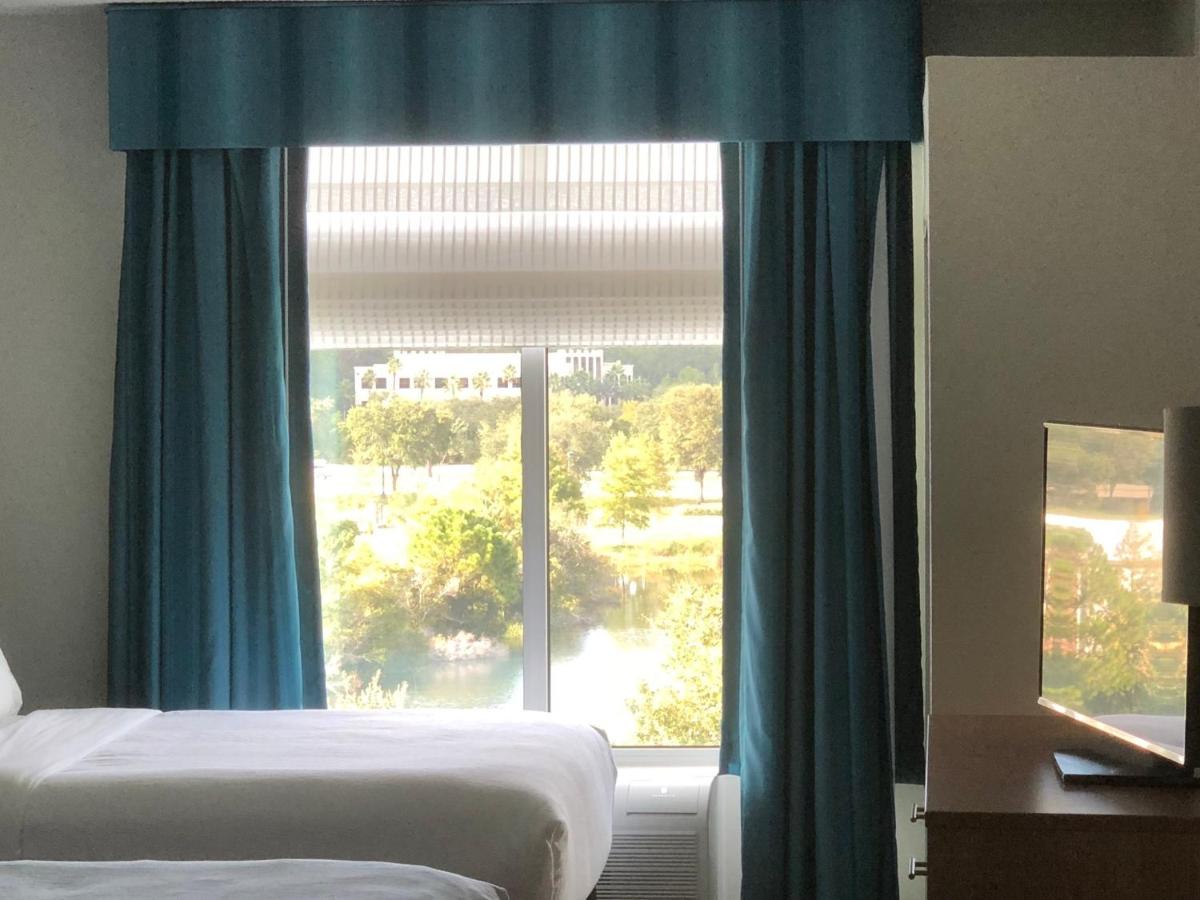 Standard Queen Room with Sofa Bed at Holiday Inn St. Augustine - World Golf by IHG