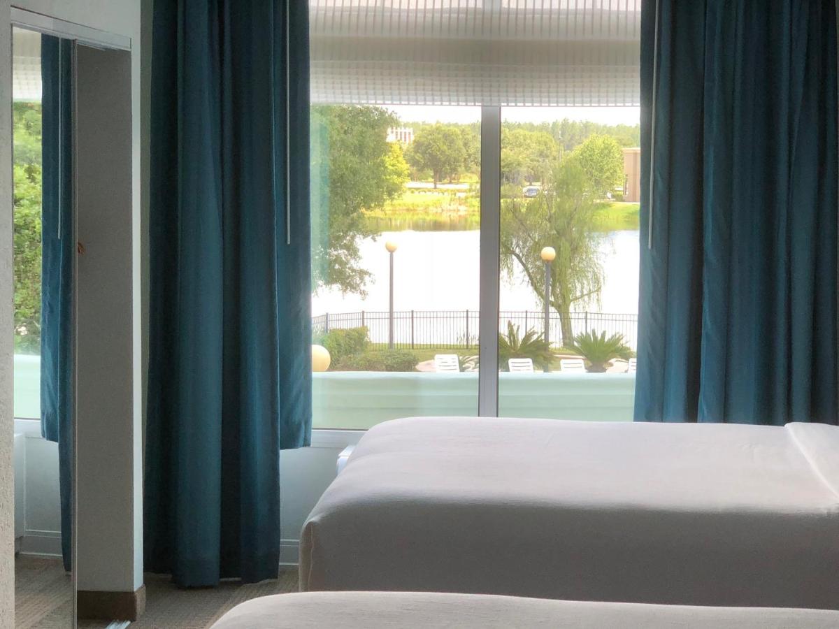 Standard Queen Room with Sofa Bed at Holiday Inn St. Augustine - World Golf by IHG