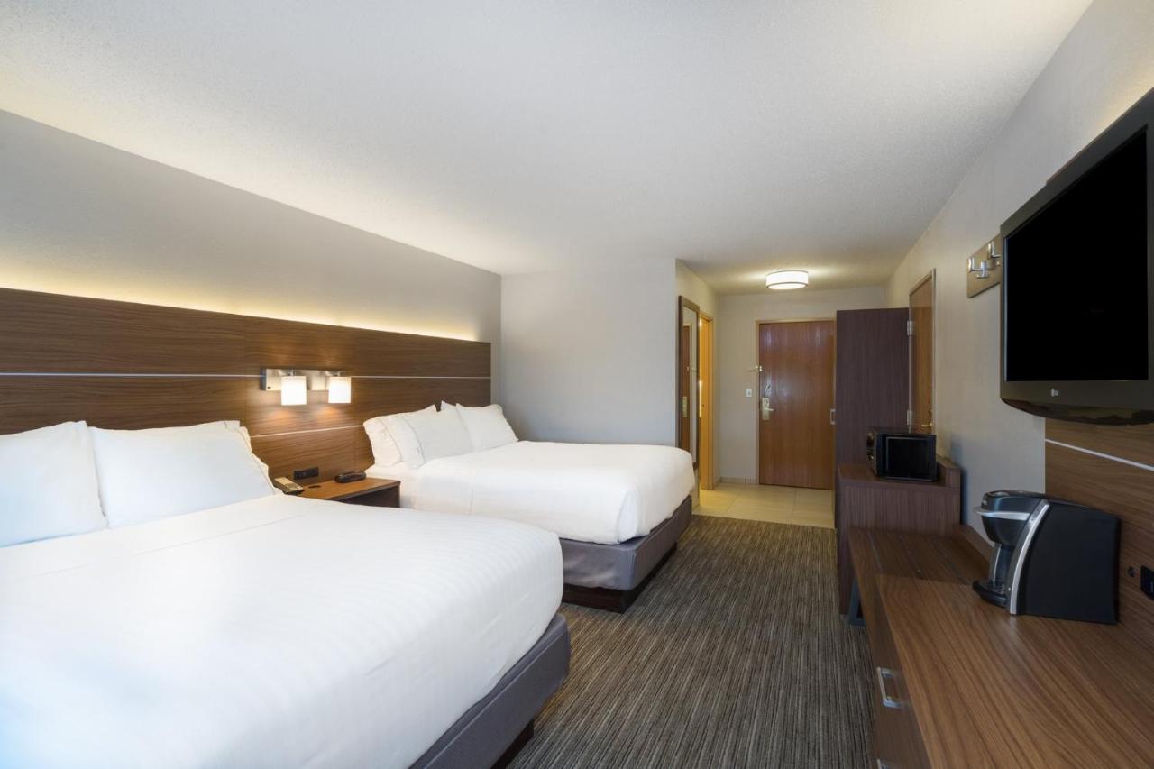 | Holiday Inn Express Hotel Howe / Sturgis, an IHG Hotel