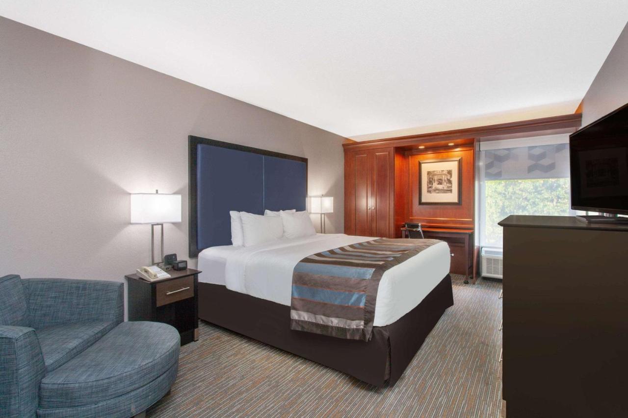  | Wingate by Wyndham Charleston Coliseum