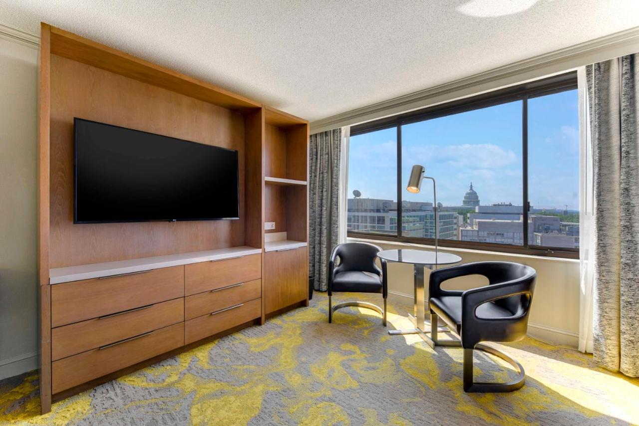| Hilton Washington DC Capitol Hill