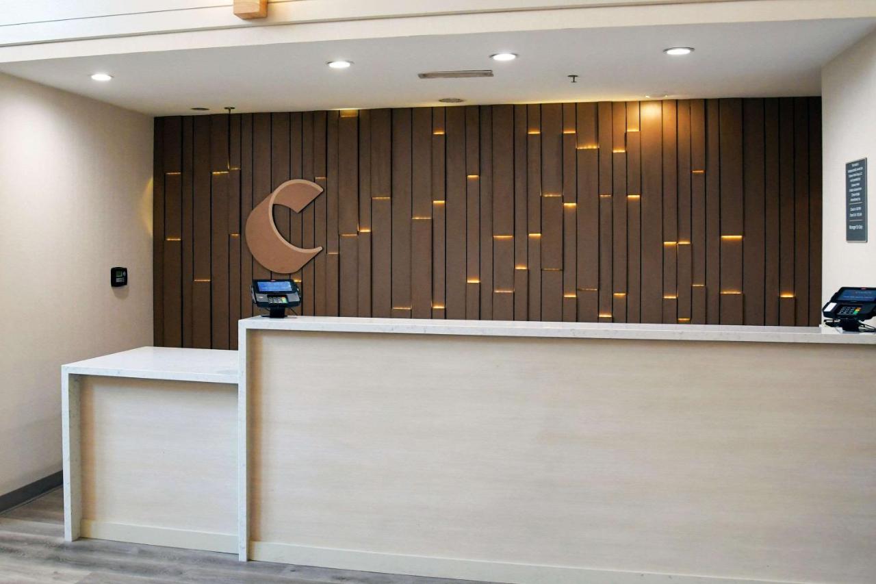 | Germantown Inn and Suites