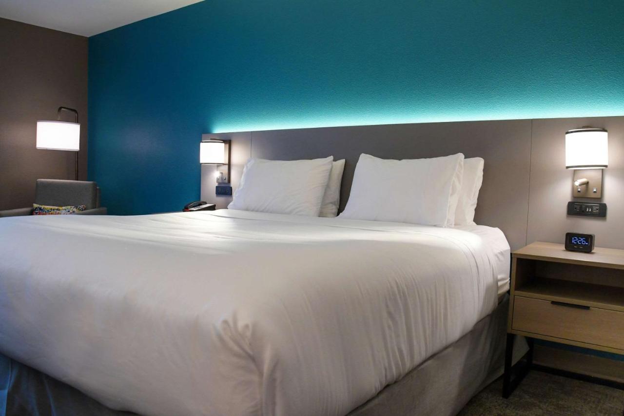 | Germantown Inn and Suites