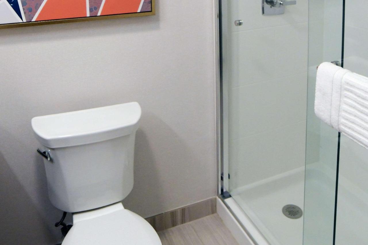 | Germantown Inn and Suites