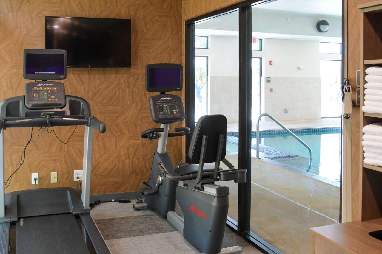 | Germantown Inn and Suites
