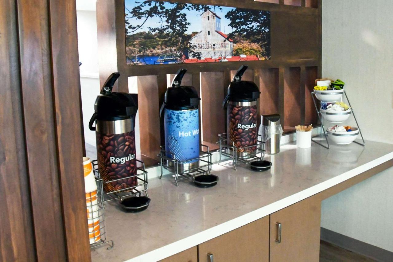 | Germantown Inn and Suites