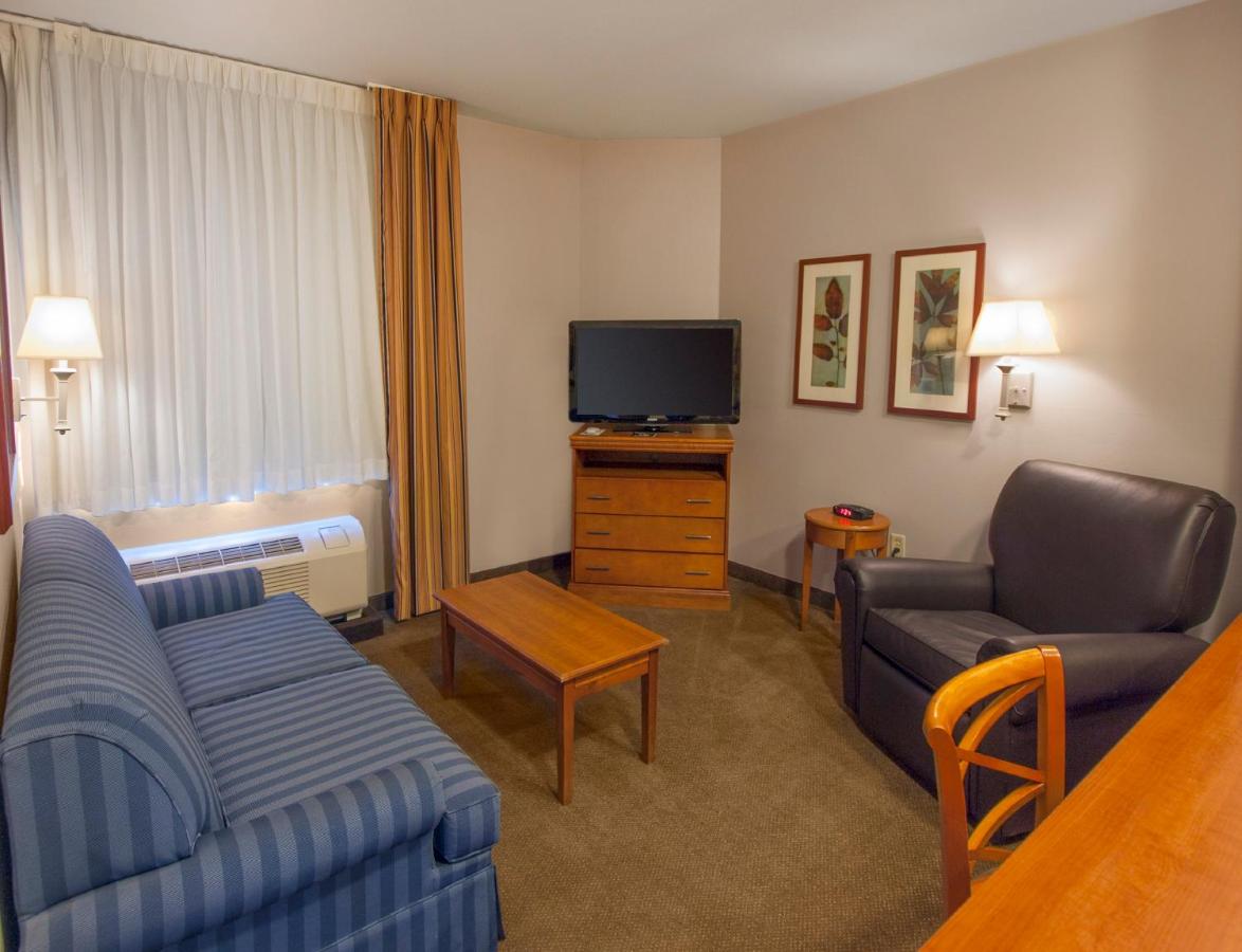  | Candlewood Suites Buffalo Amherst, an IHG Hotel
