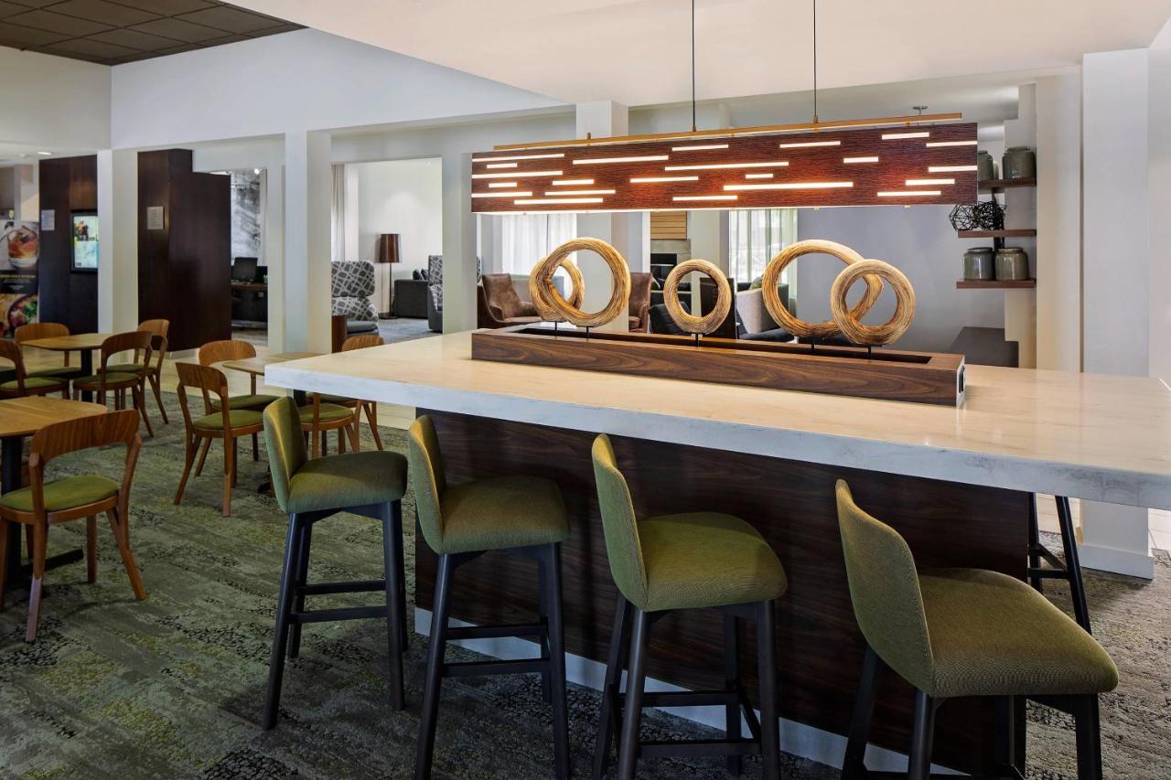 | Courtyard Houston Westchase