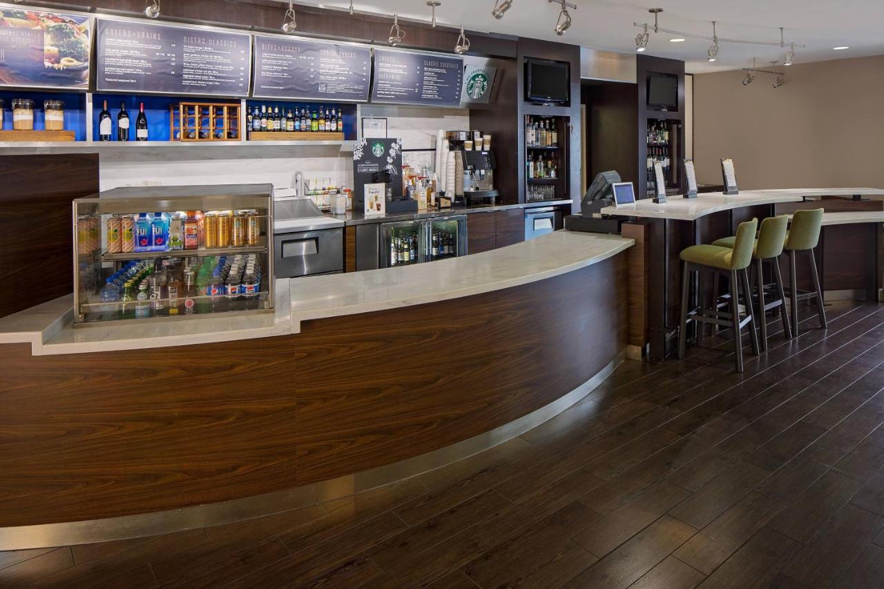 | Courtyard Houston Westchase