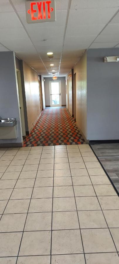 | Microtel Inn & Suites by Wyndham Hoover/Birmingham