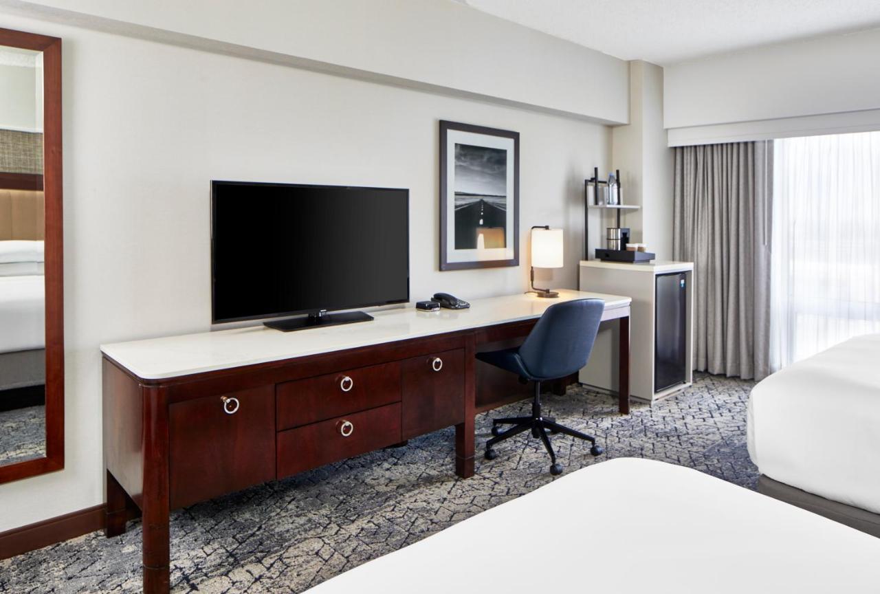 Guest room, 2 Double at Sheraton Indianapolis Hotel at Keystone Crossing