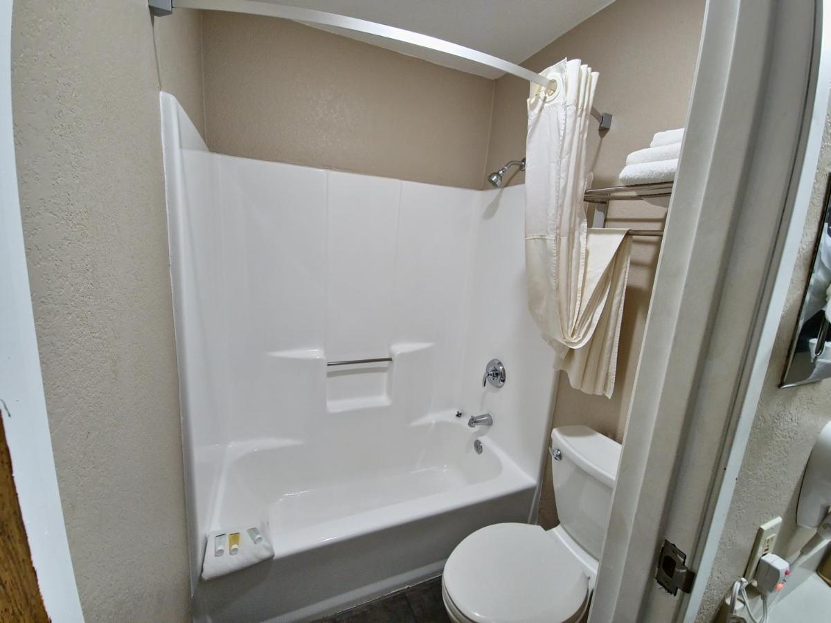 2 Queen Beds, Deluxe, Non-Smoking at Super 8 by Wyndham Goodyear/Phoenix Area