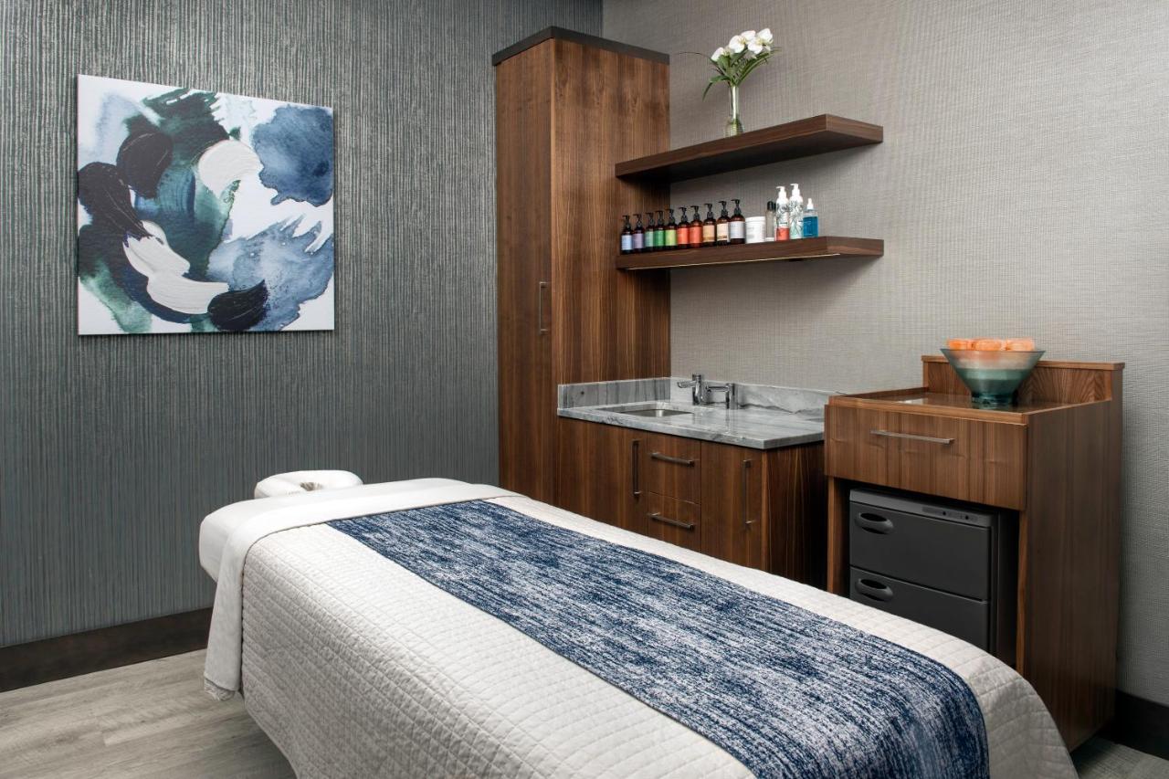  | Silver Cloud Hotel Tacoma at Point Ruston Waterfront