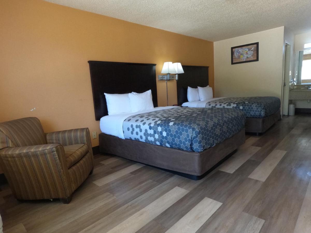 Queen Room with Two Queen Beds - Non-Smoking at Econo Lodge Inn & Suites San Antonio near Frost Bank Center