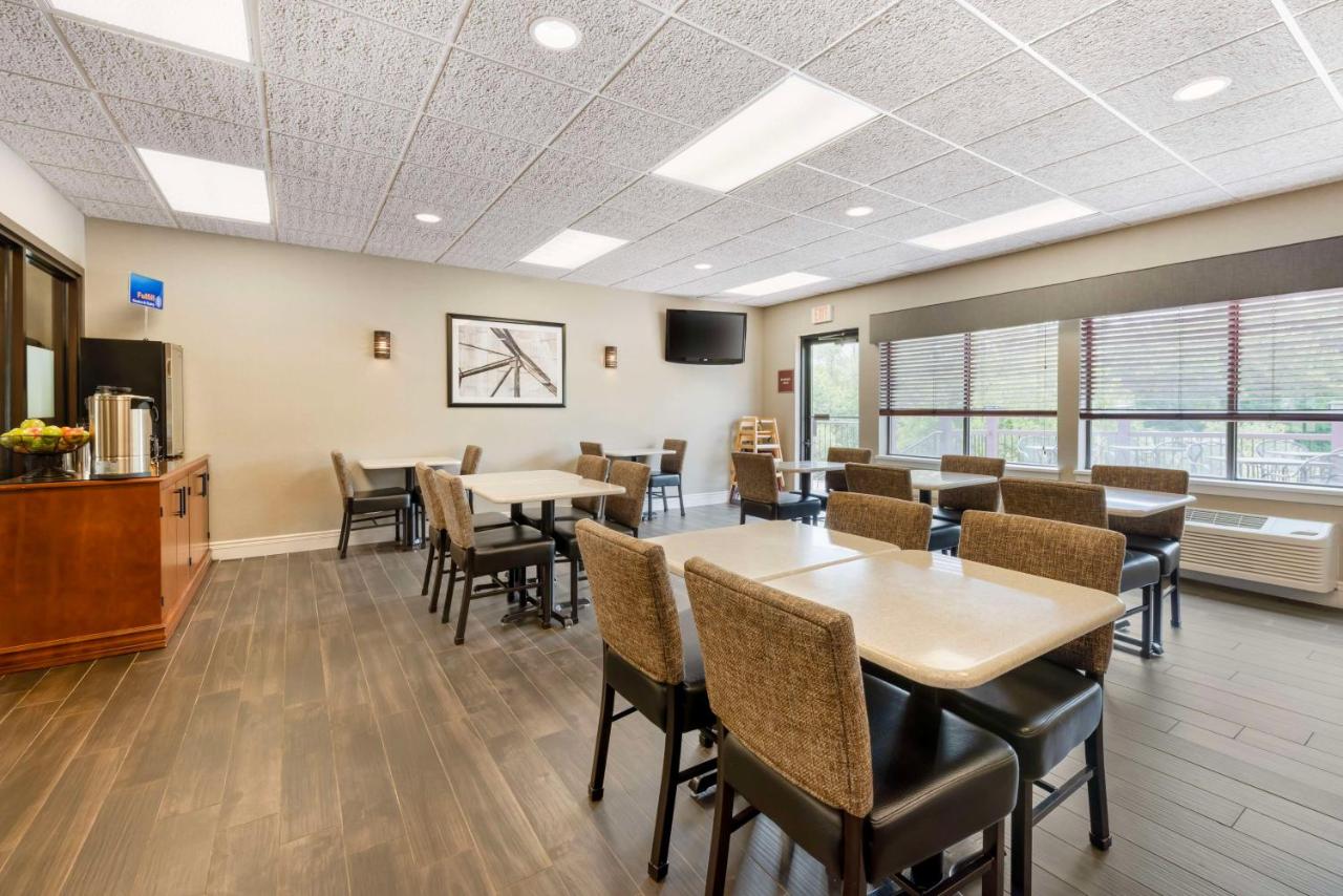 | Best Western Spooner Riverplace