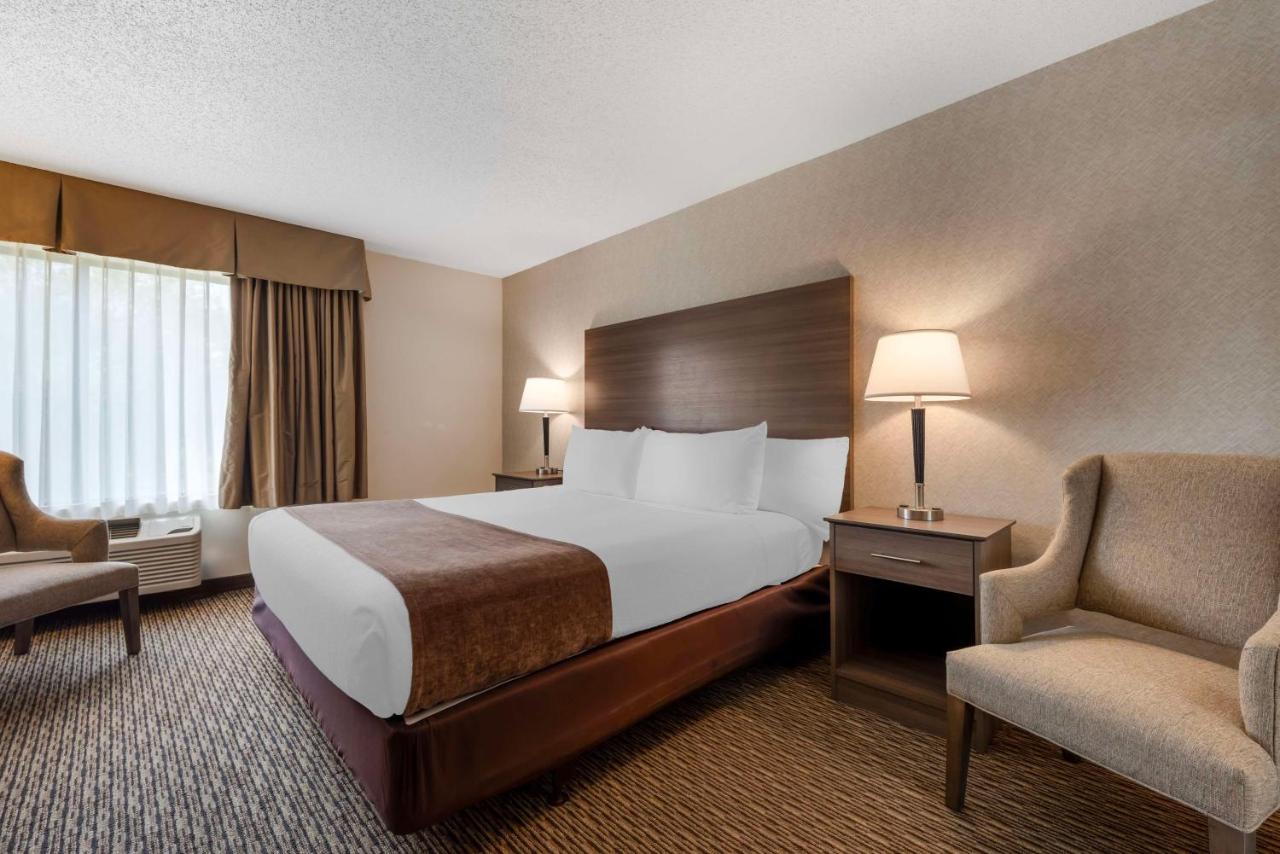 | Best Western Spooner Riverplace
