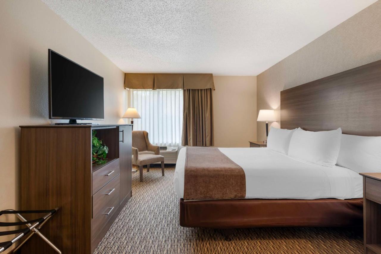 | Best Western Spooner Riverplace
