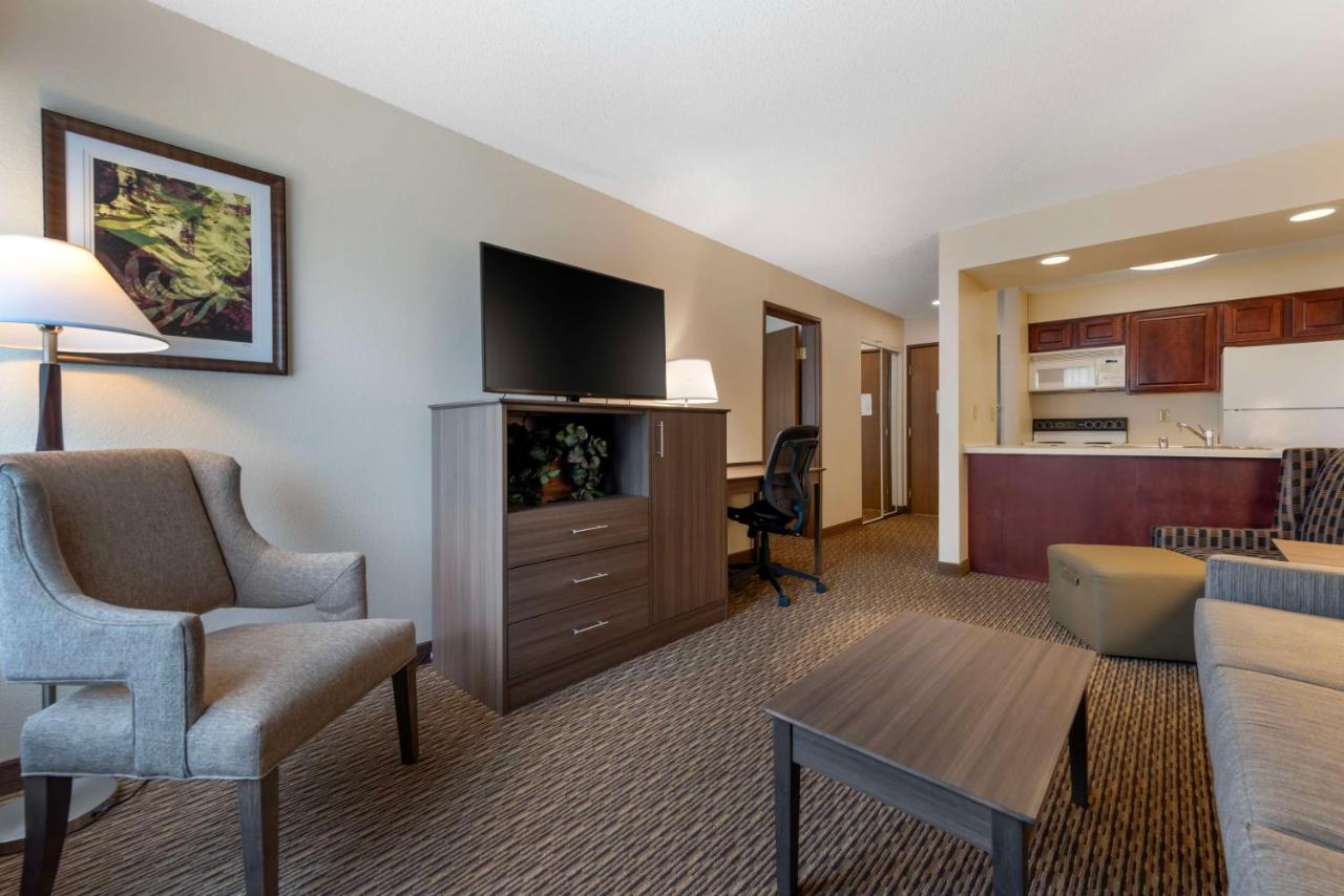 | Best Western Spooner Riverplace