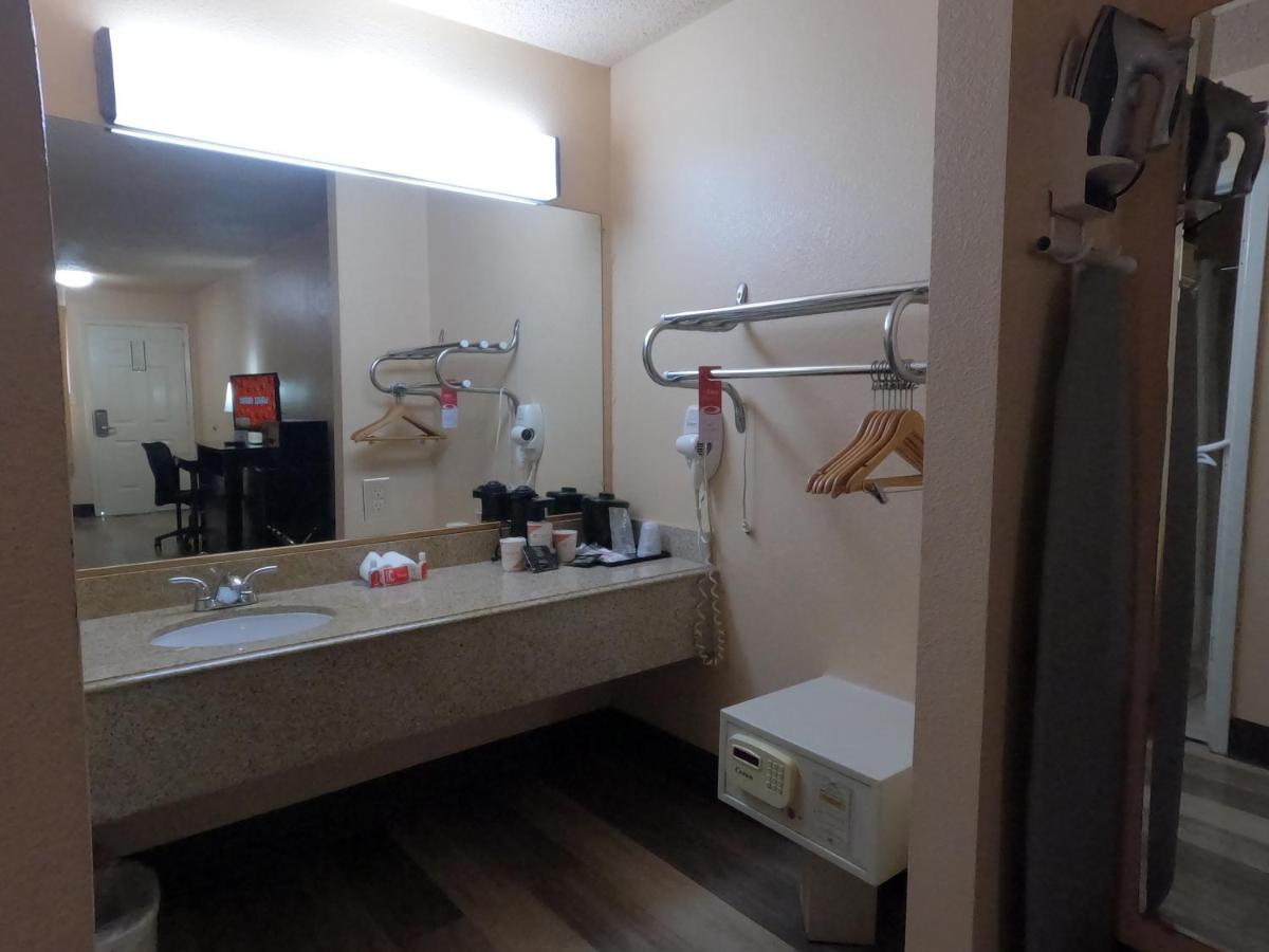 Queen Room with Two Queen Beds - Smoking at Econo Lodge Inn & Suites San Antonio near Frost Bank Center
