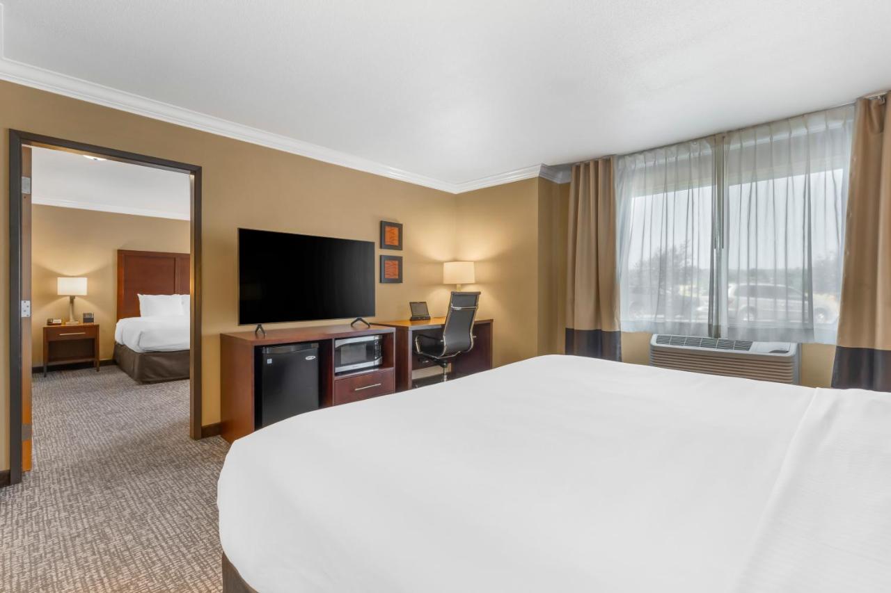 Suite with One King Bed and One Queen Bed - Accessible/Non-Smoking at Comfort Inn & Suites Redwood Country