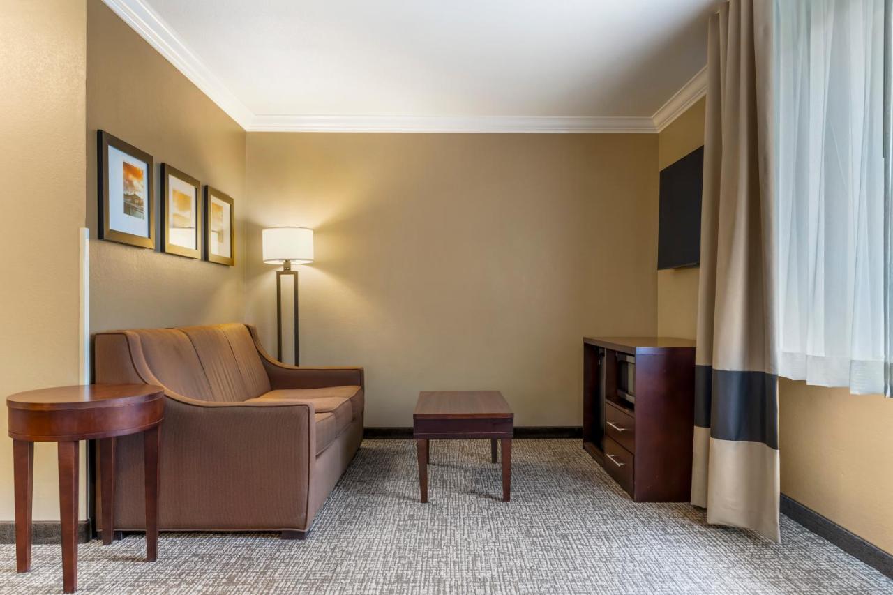 King Suite with Sofa Bed - Non-Smoking at Comfort Inn & Suites Redwood Country
