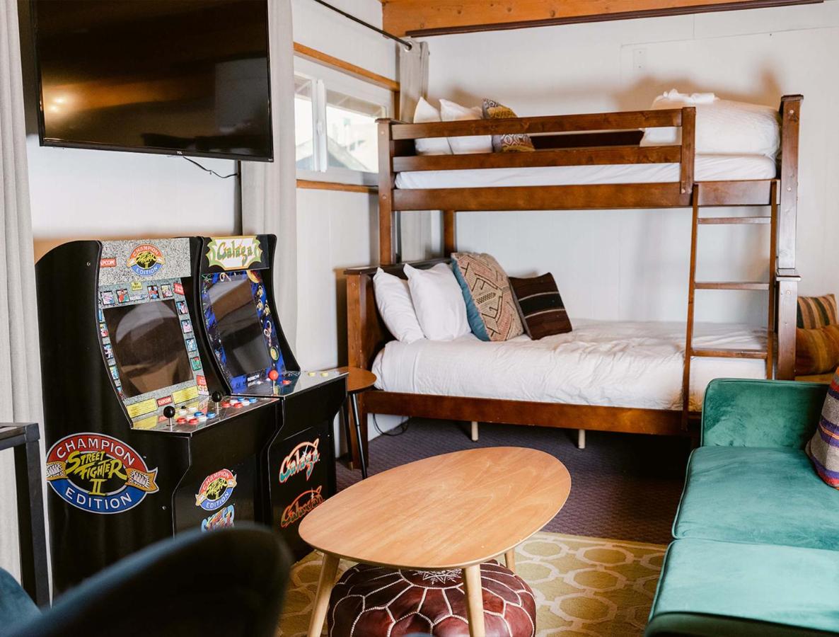 | Grand Pine Cabins