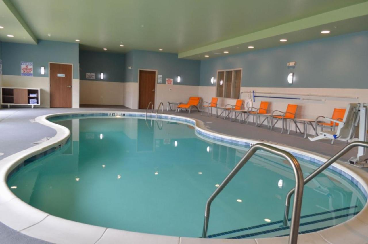  | Holiday Inn Express Hotel & Suites Smithfield - Selma I -95, an IHG Hotel
