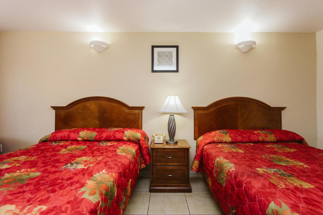  | Palace Inn North