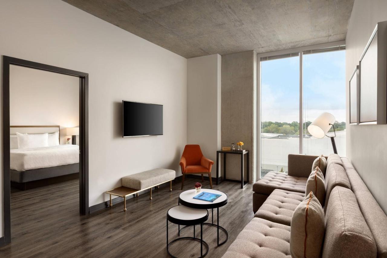| Twelve Midtown, Marriott Autograph Collection
