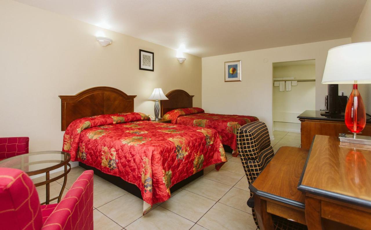 | Palace Inn North