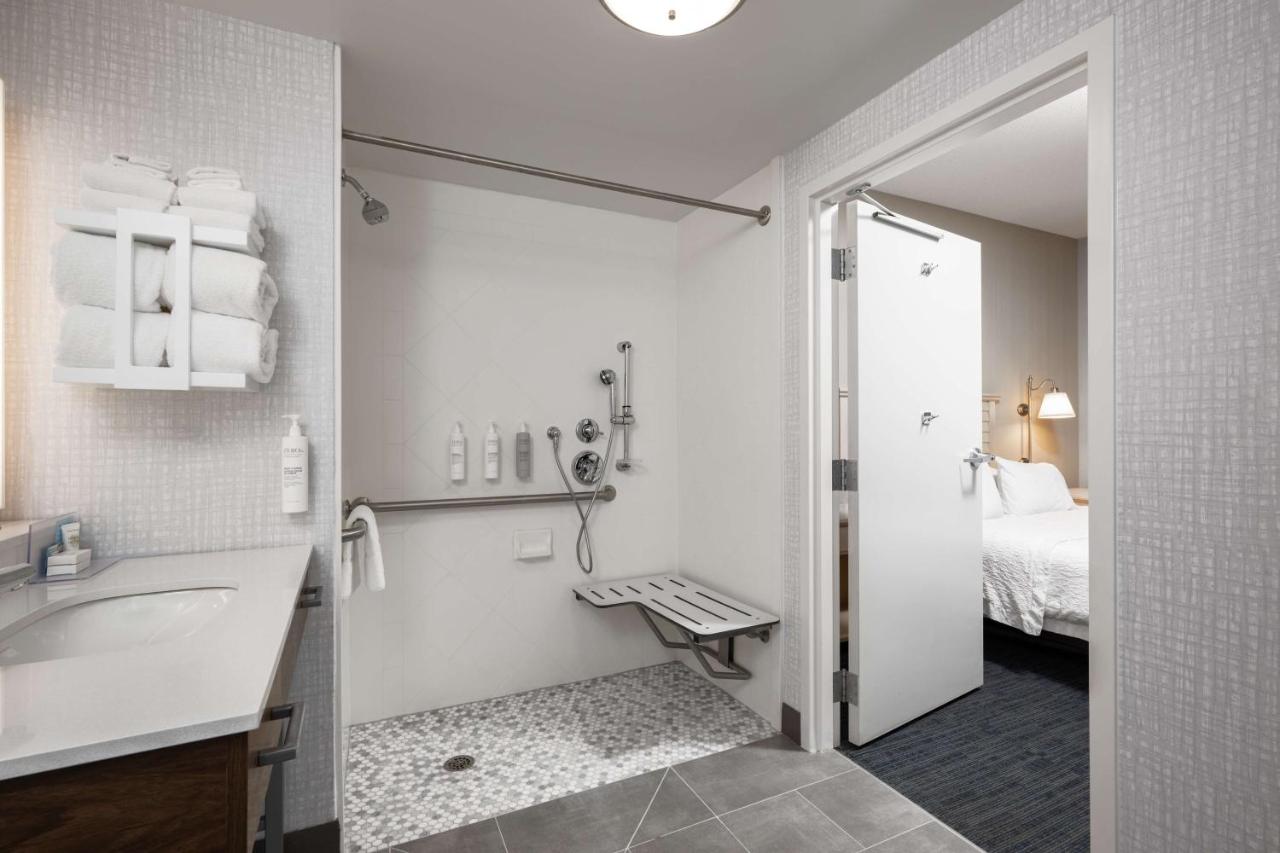 King Studio - Hearing Accessible at Hampton Inn & Suites Cape Cod-West Yarmouth