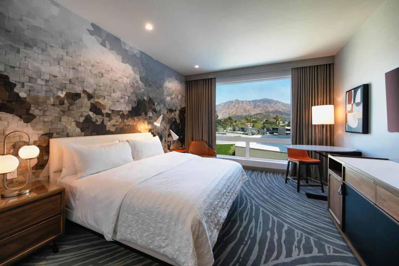 Classic King Room - Hearing Accessible at Le Méridien Pasadena Arcadia
