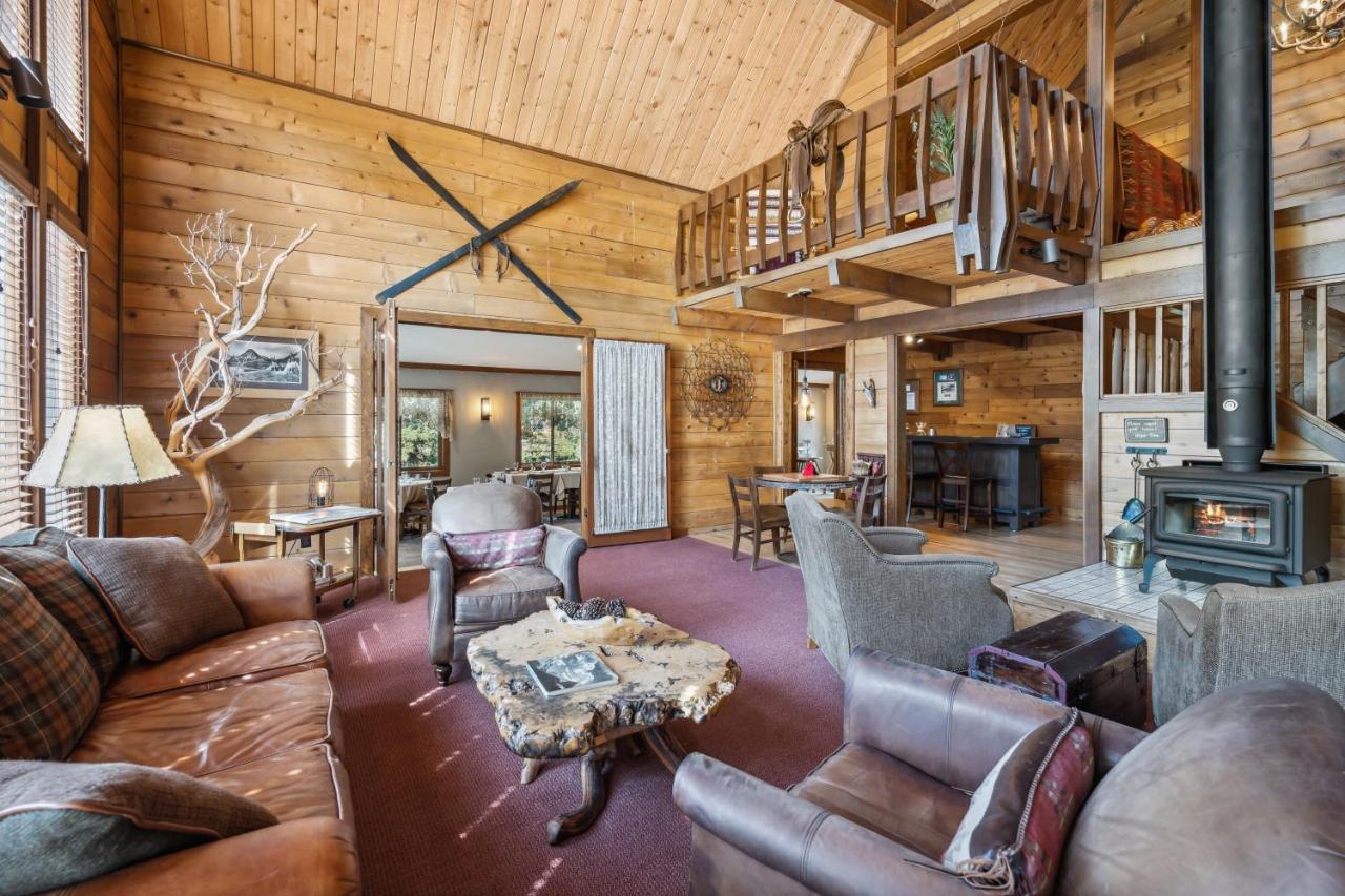 | Good Medicine Lodge