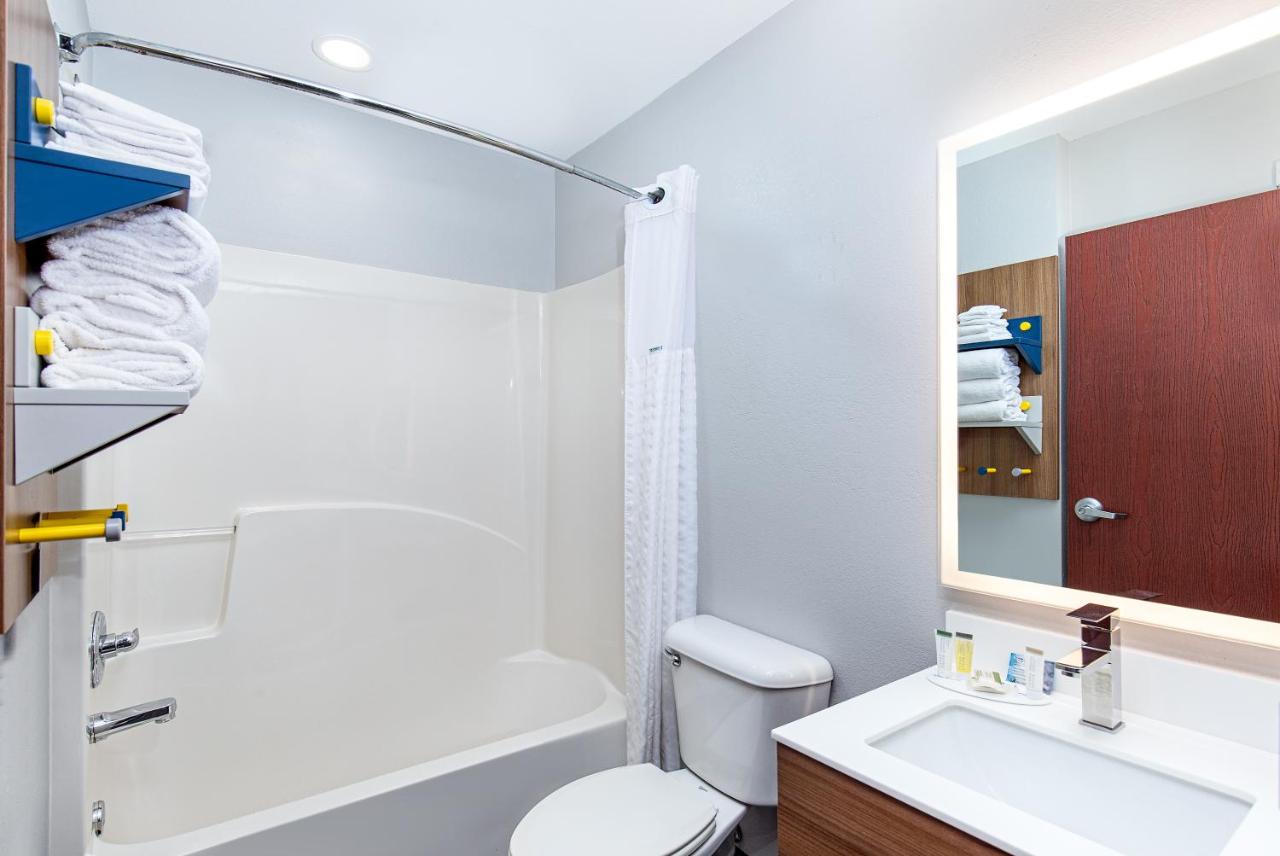 Queen Suite - Non-Smoking at Microtel Inn and Suites by Wyndham Columbus North