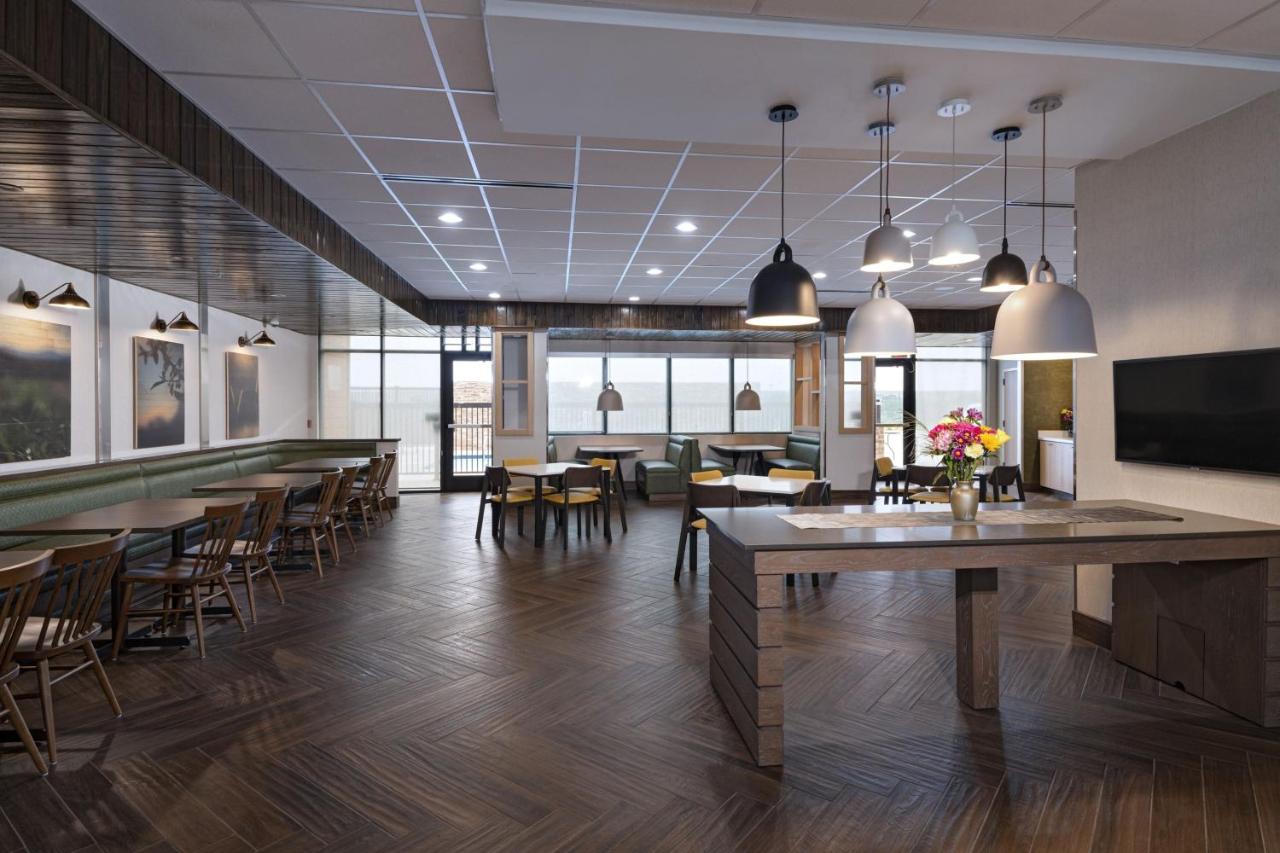 | Fairfield by Marriott Inn & Suites Waller