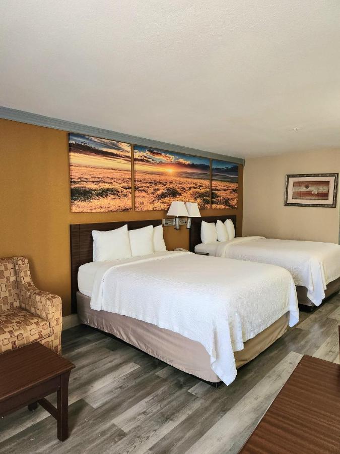 Queen Room with Two Queen Beds - Non-Smoking at Days Inn by Wyndham Rosenberg