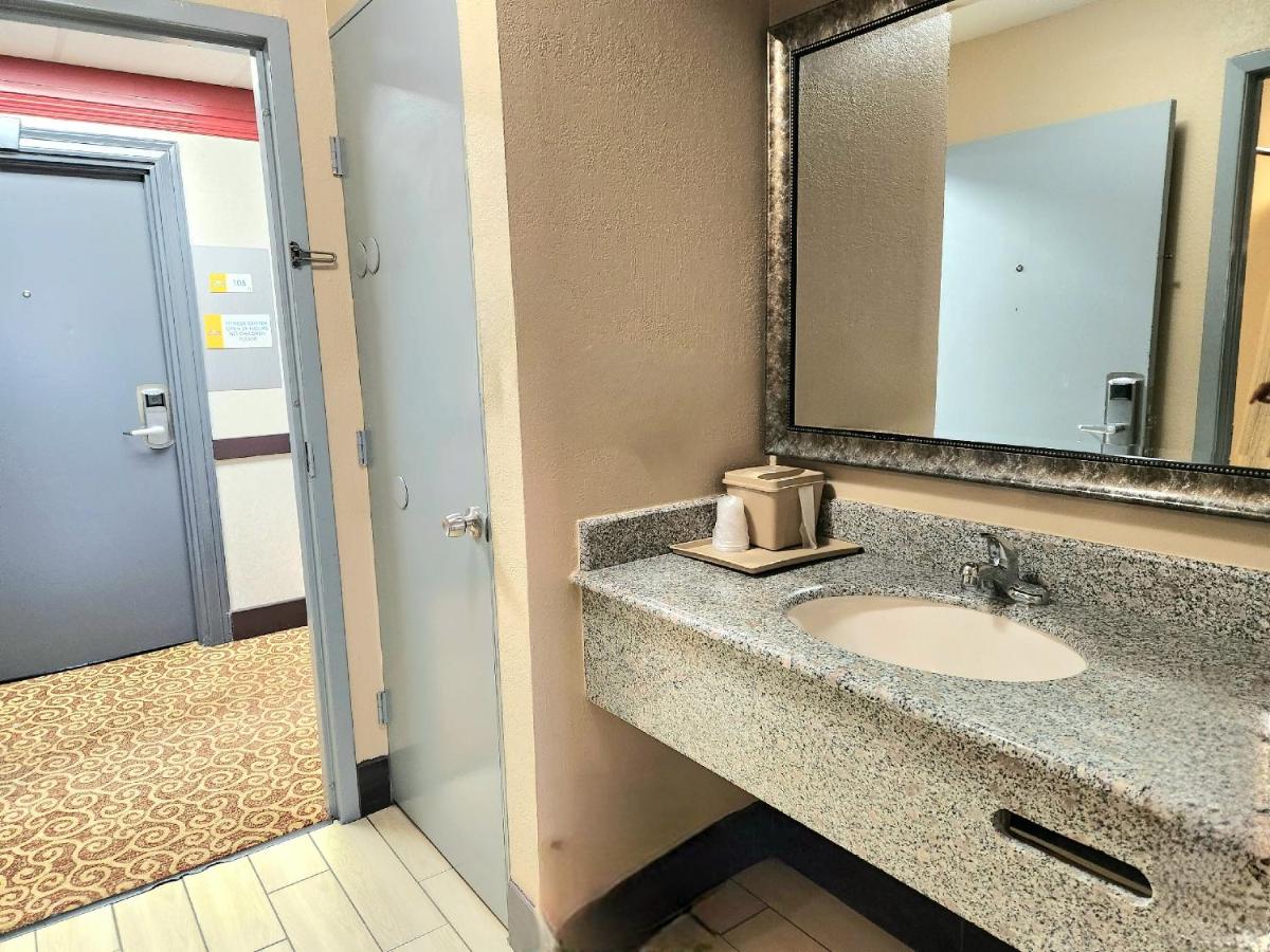 King Room - Non-Smoking at Days Inn by Wyndham Rosenberg