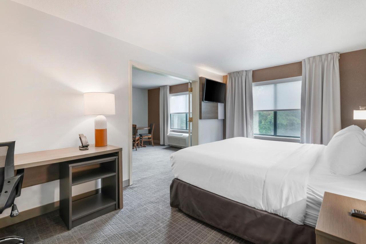 | Comfort Inn & Suites Lake George