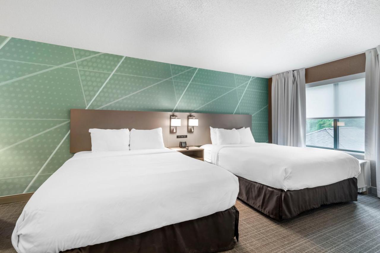 | Comfort Inn & Suites Lake George