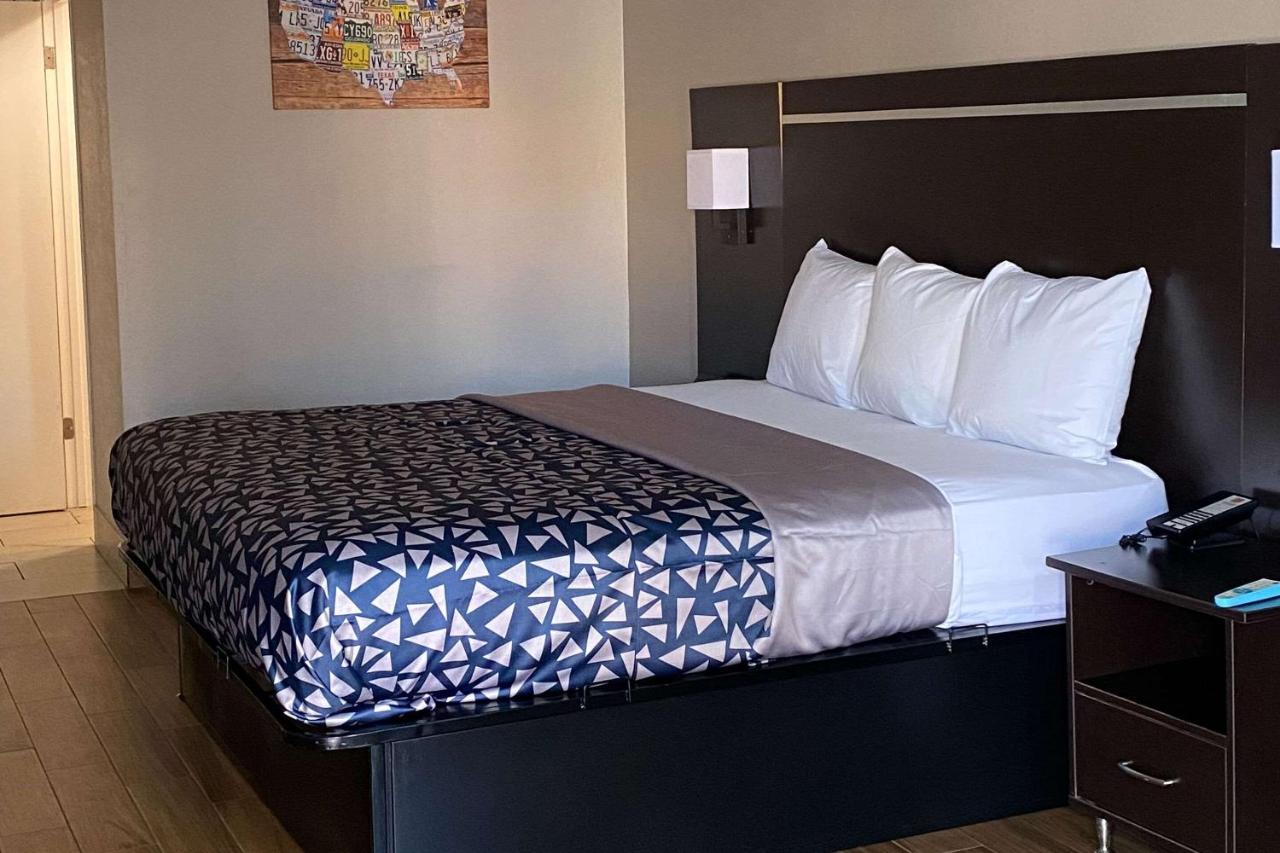  | Riverview Inn - Pigeon Forge/Sevierville