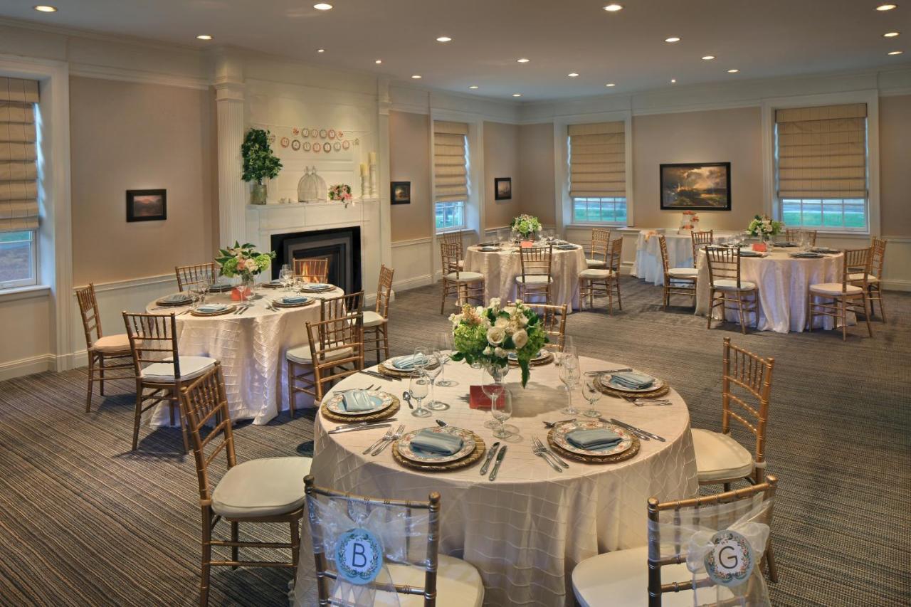 | Andover Inn