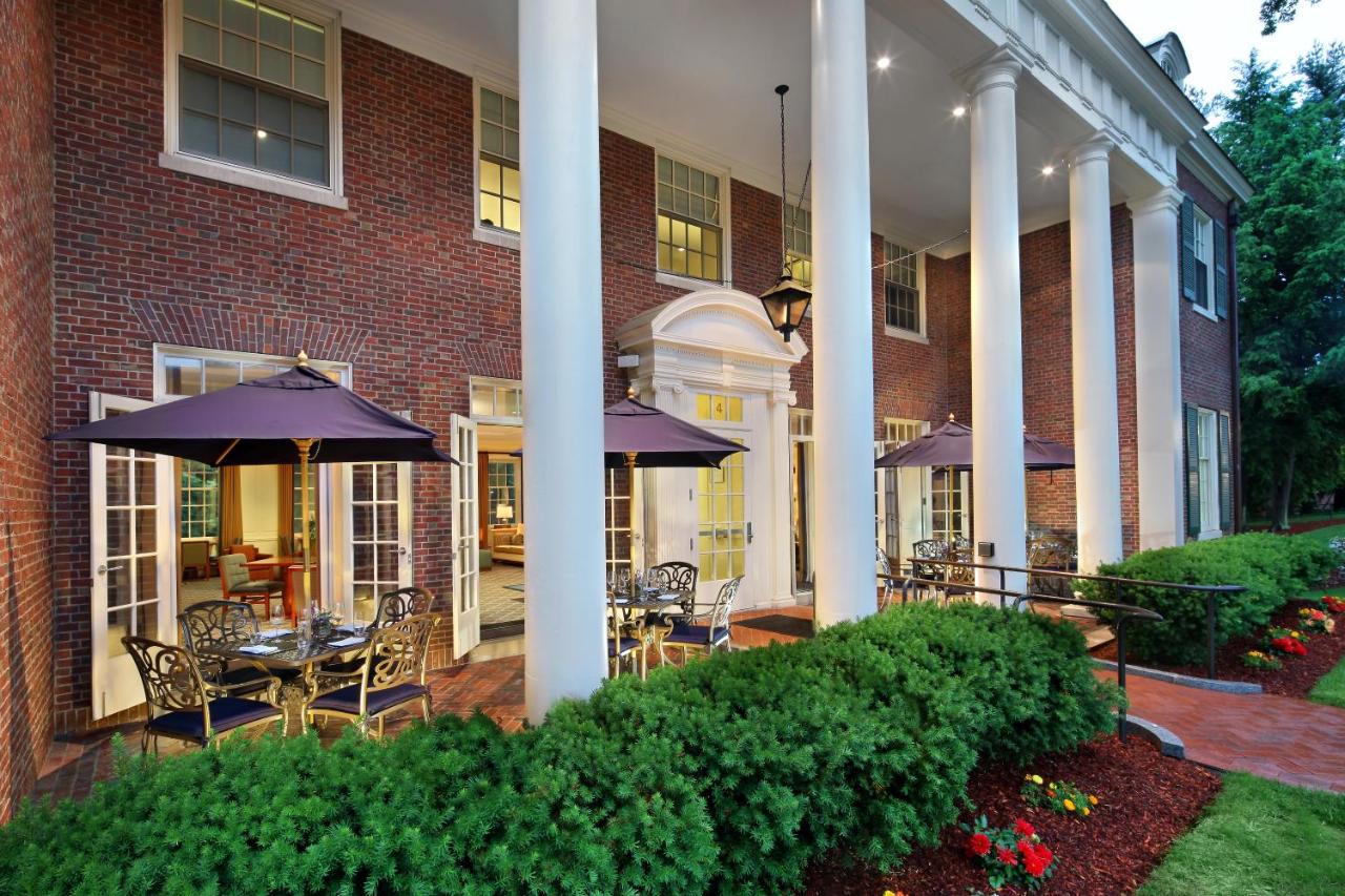 | Andover Inn