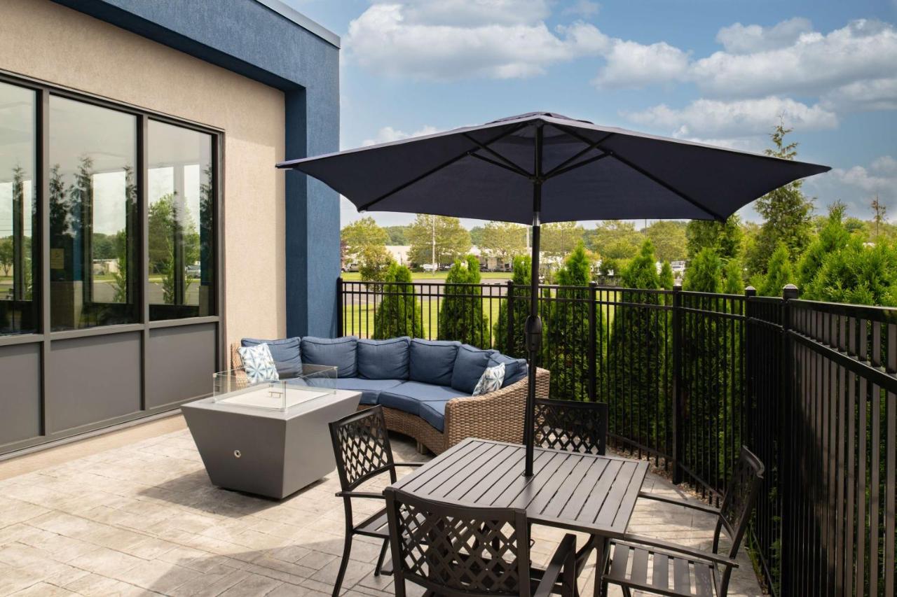 | Hampton Inn Seekonk