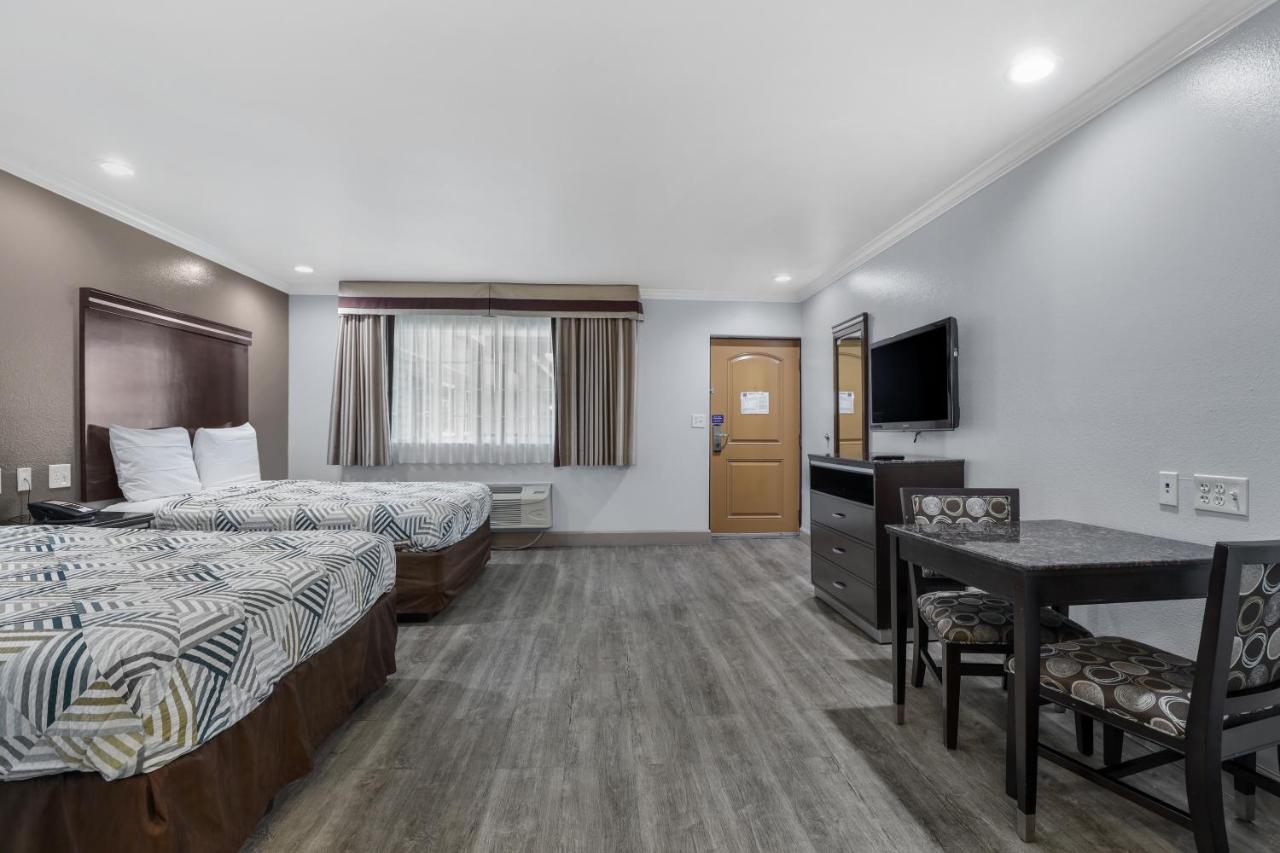 Deluxe Quadruple Room - Non-Smoking at Motel 6 Carlsbad, CA - North Near Legoland