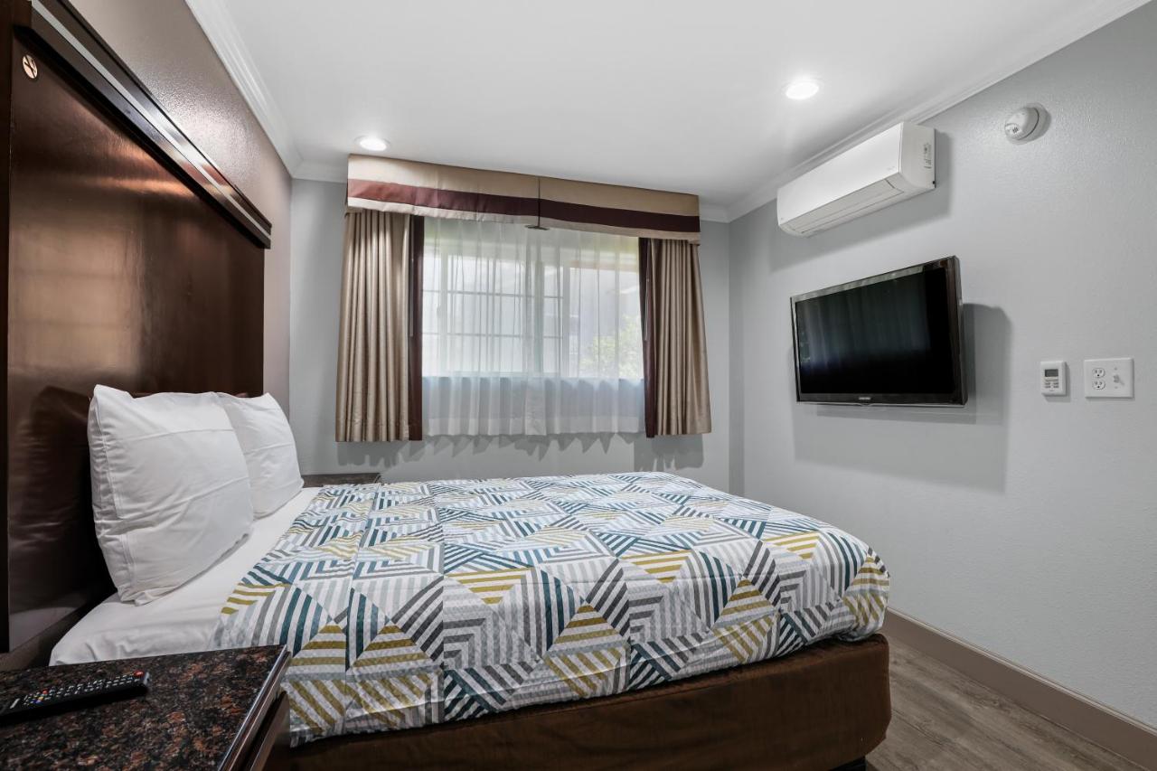 Deluxe Suite at Motel 6 Carlsbad, CA - North Near Legoland