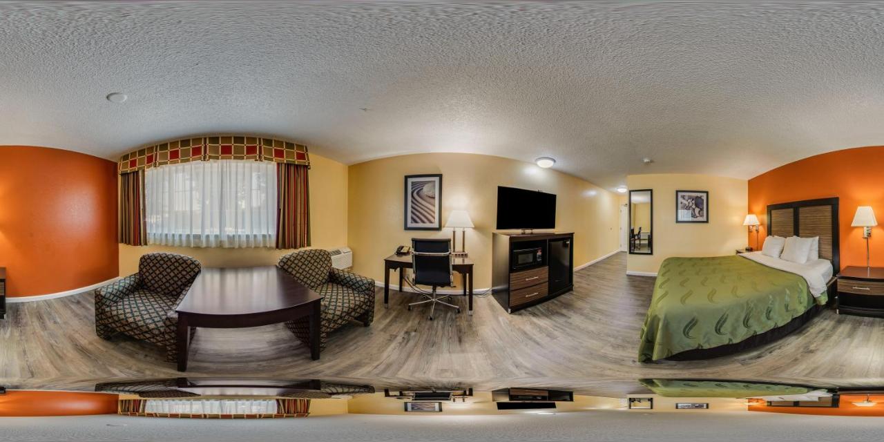 Queen Room - Accessible/Nonsmoking at Quality Inn & Suites Medford Airport