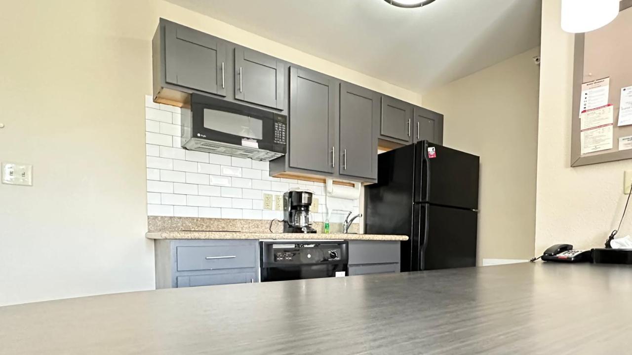 One-Bedroom Queen Suite - Non-Smoking at Candlewood Suites Airport, an IHG Hotel