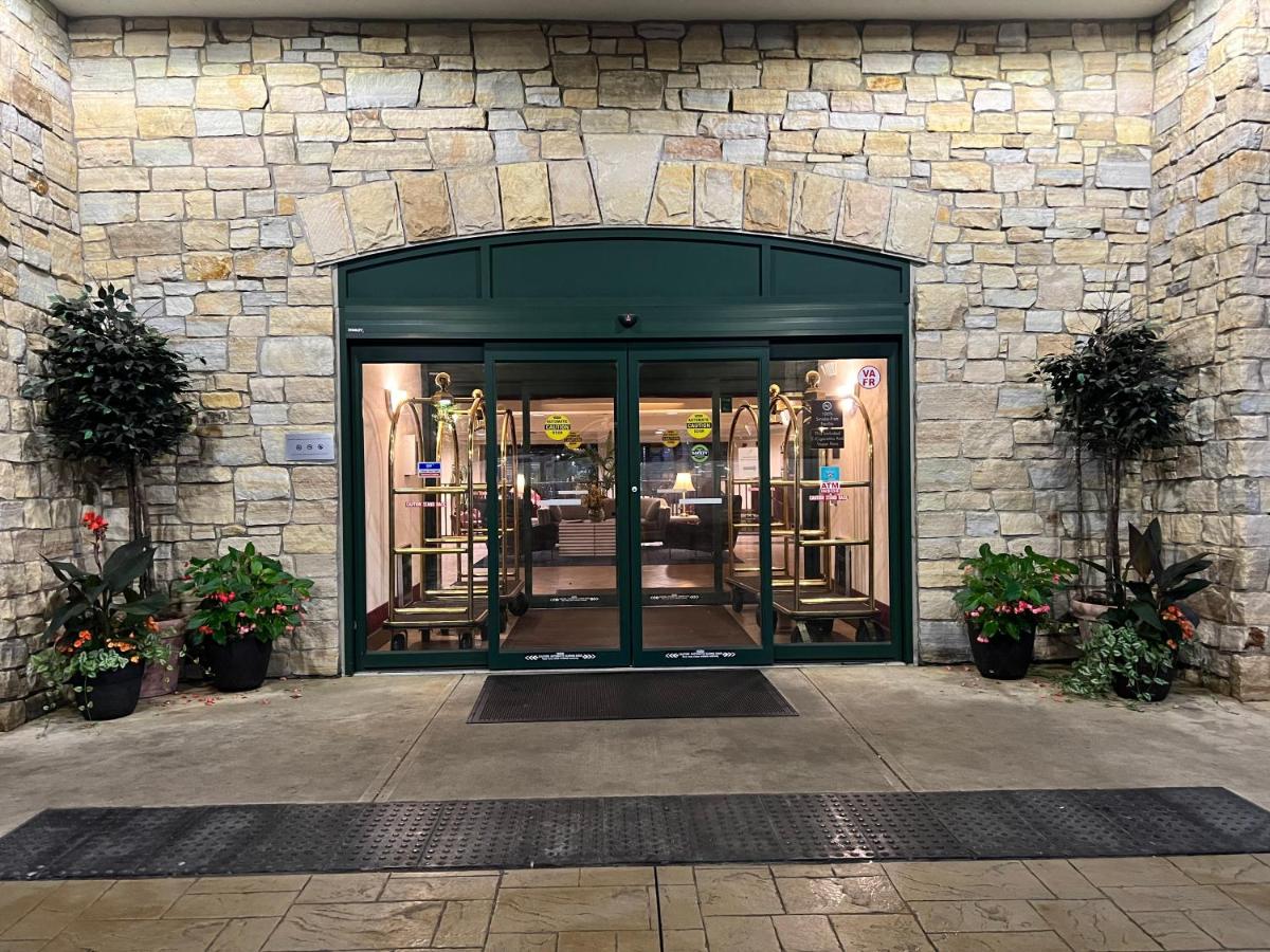 | Comfort Inn & Suites Lake George