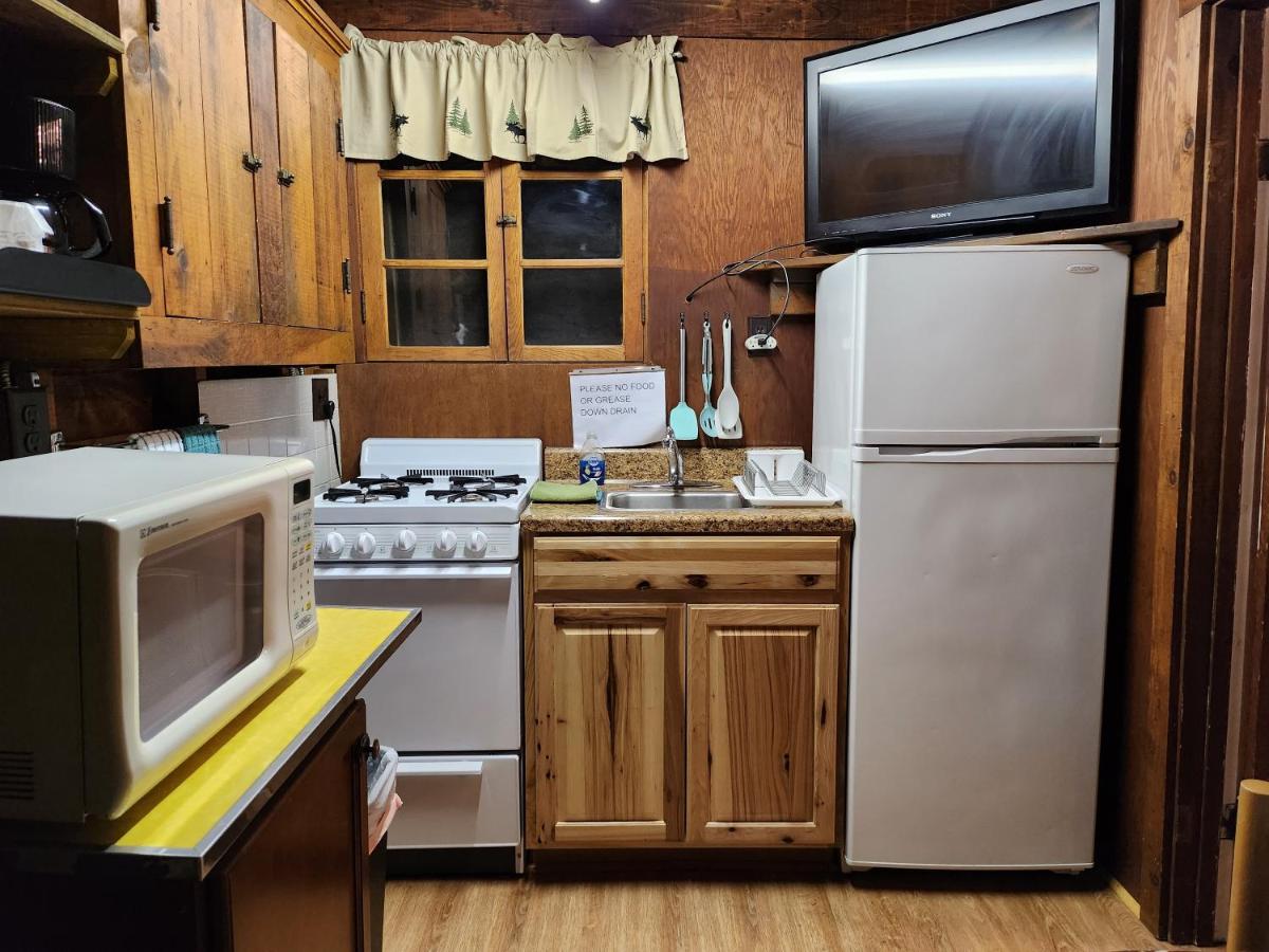  | Moreno's Cottages
